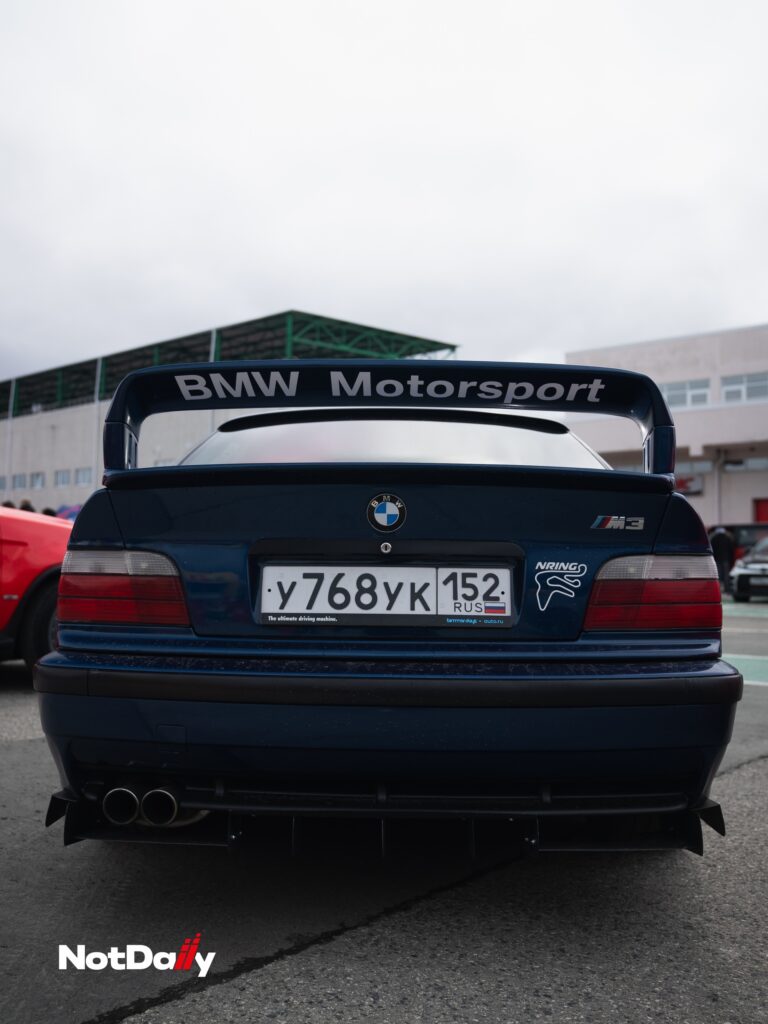 3) BMW M3 (E36) — Арутюнян Ншан